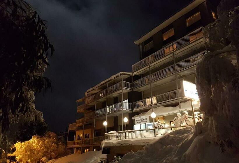 דירת חדר, Cedarwood Apartments