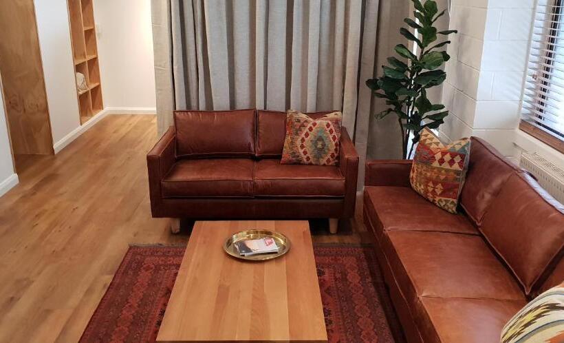 דירת חדר דלוקס, Cedarwood Apartments