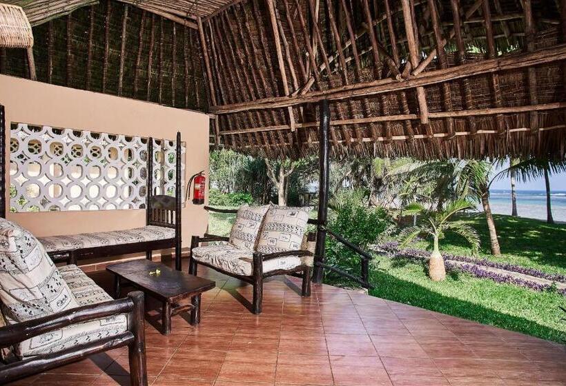 کابین, Coral Beach Resort
