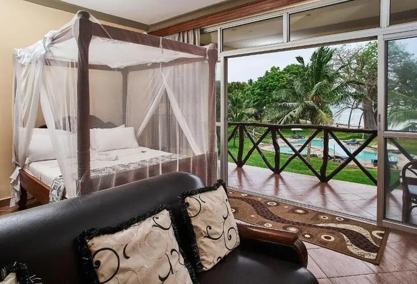 اتاق سوپریور با چشمانداز دریا, Coral Beach Resort