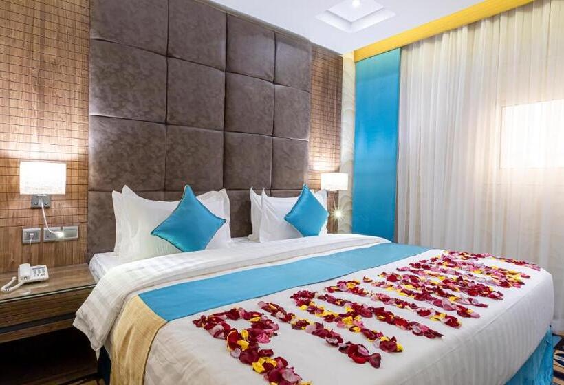 חדר דלוקס, Y Platinum