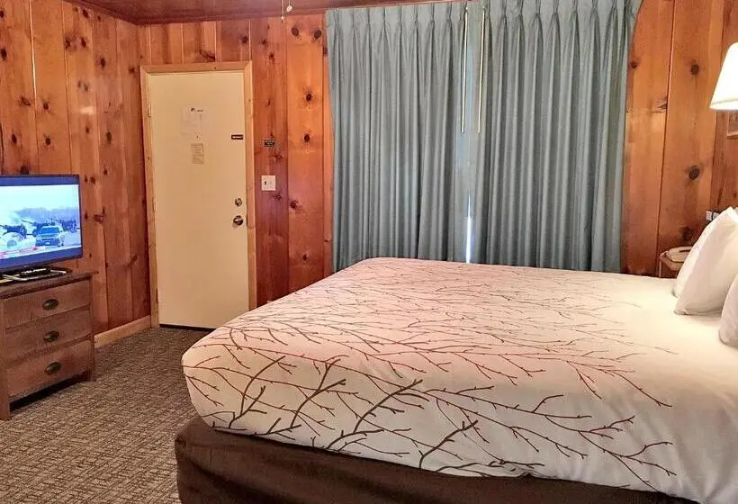 キングサイズベッドのスタンダードルーム, Park Motel And Cabins