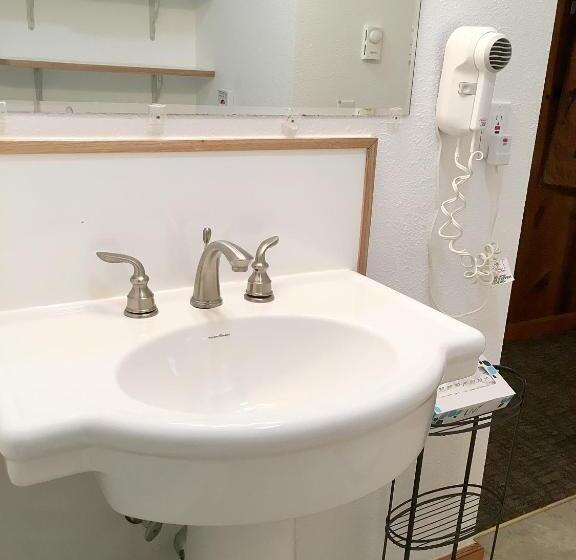 דירת חדר, Park Motel And Cabins