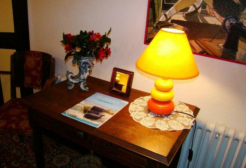 غرفة قياسية مزوَّدة بتراس, Kernel Bihan