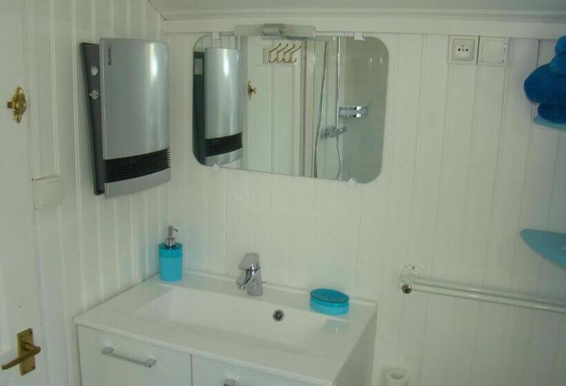 غرفة قياسية مطلة على المتنزه, Kernel Bihan