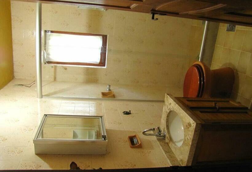 标准间带阳台, Pousada Tarituba