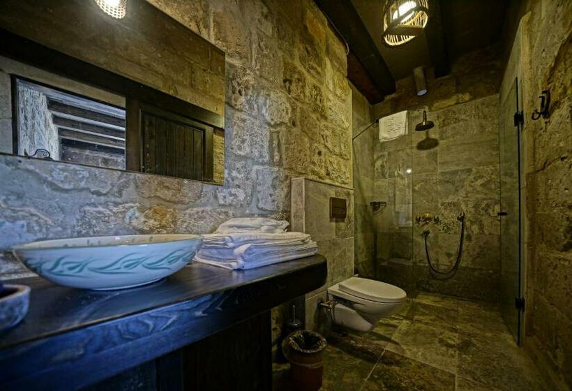 اتاق لوکس با چشم‌انداز, Arinna Cappadocia