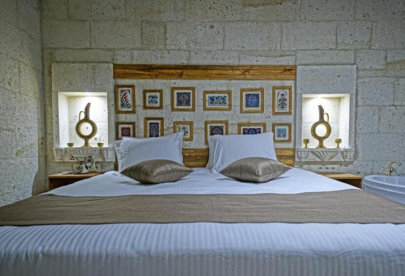 اتاق لوکس با چشم‌انداز, Arinna Cappadocia