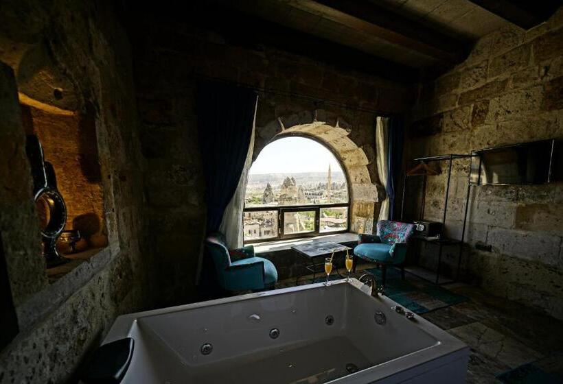 اتاق لوکس با چشم‌انداز, Arinna Cappadocia