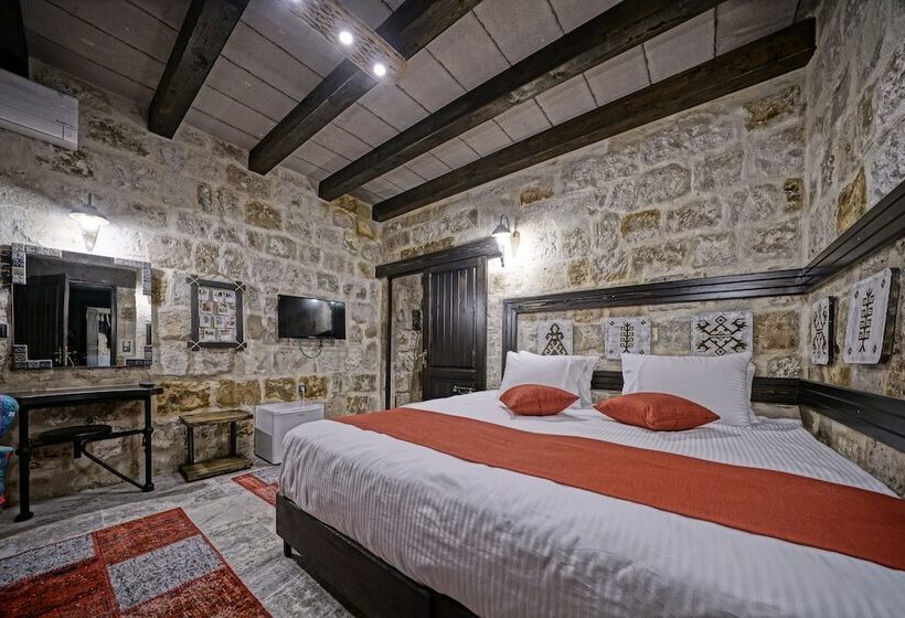 اتاق لوکس با چشم‌انداز, Arinna Cappadocia