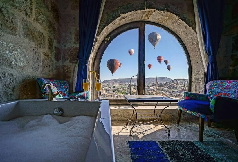 اتاق لوکس با بالکن, Arinna Cappadocia