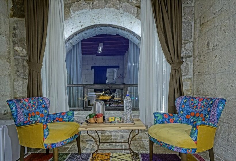 اتاق لوکس با چشم‌انداز, Arinna Cappadocia