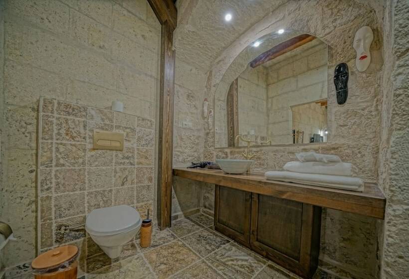 اتاق لوکس با چشم‌انداز, Arinna Cappadocia