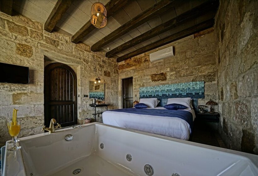 اتاق لوکس با چشم‌انداز, Arinna Cappadocia