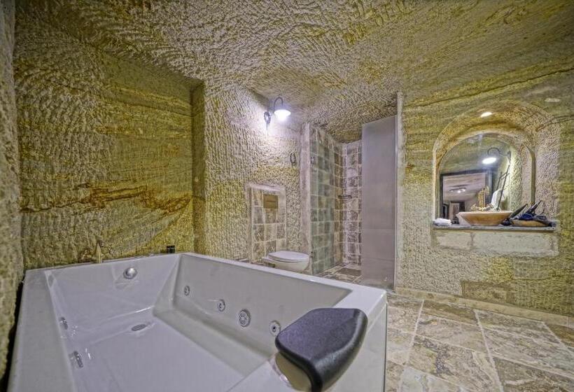 اتاق لوکس, Arinna Cappadocia