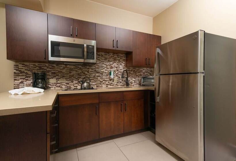 سوئیت پریمیوم 2 خوابه, Eagle Aruba Resort