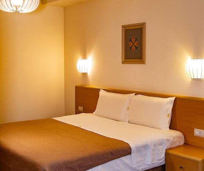 수피리어 룸, Airport  Tirana