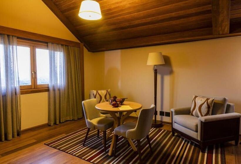 سوییت با چشم‌انداز کوه, Bendito Cacao Resort & Spa