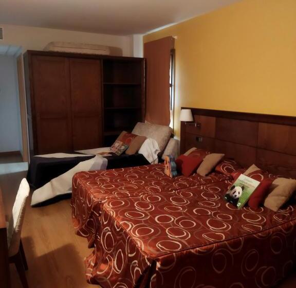 חדר סטנדרט לארבעה, Casa Chuldian