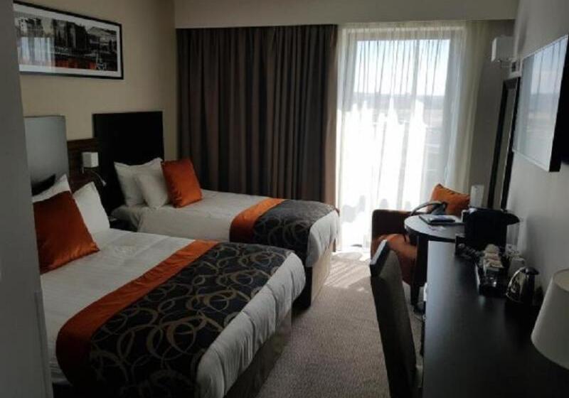 行政房间, Clayton Hotel Cardiff