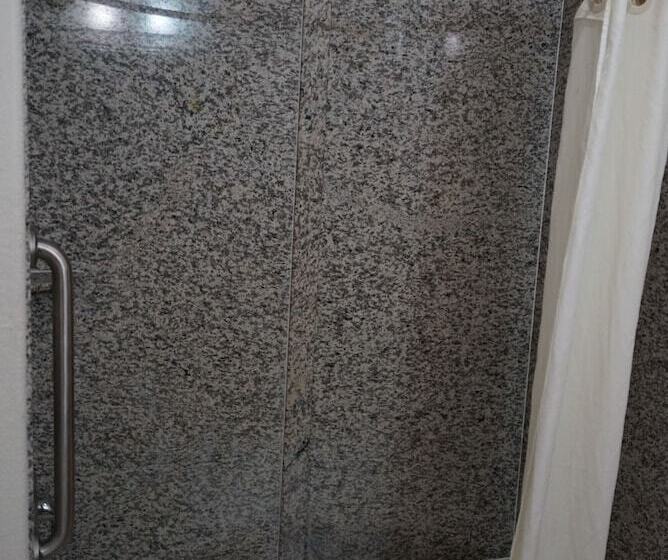 スイート, Comfort Inn & Suites Chesapeake  Portsmouth