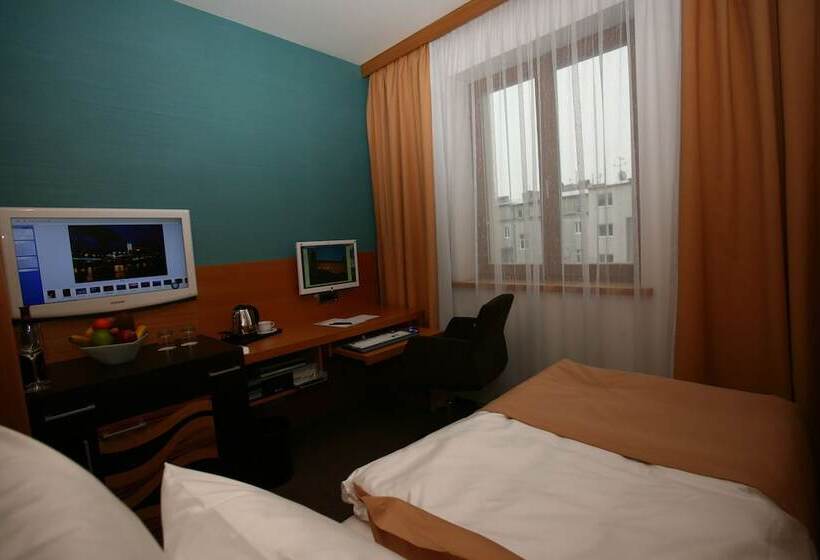 اتاق استاندارد یک نفره, Danubia Gate