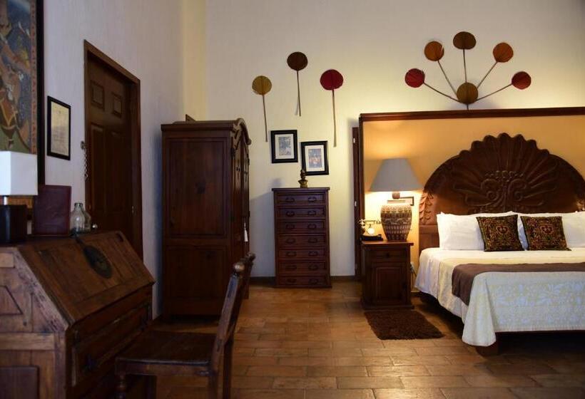 جناح, Hacienda La Magdalena