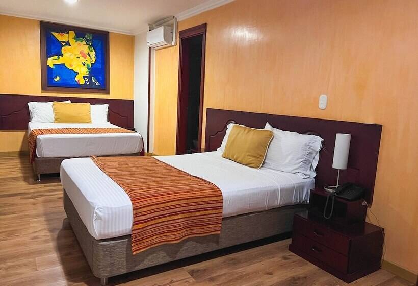 스탠다드 룸, Luxor Plaza Pereira