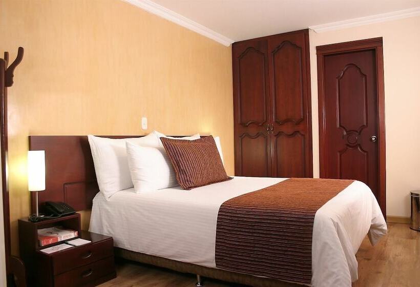 스탠다드 룸, Luxor Plaza Pereira