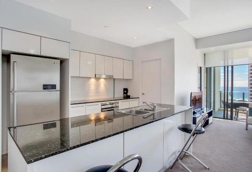 带2个卧室带海景的公寓, Mantra Sierra Grand