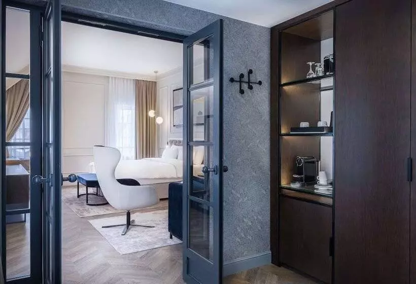 سوییت جونیور با چشمانداز شهر, Radisson Blu Hotel, Gdańsk