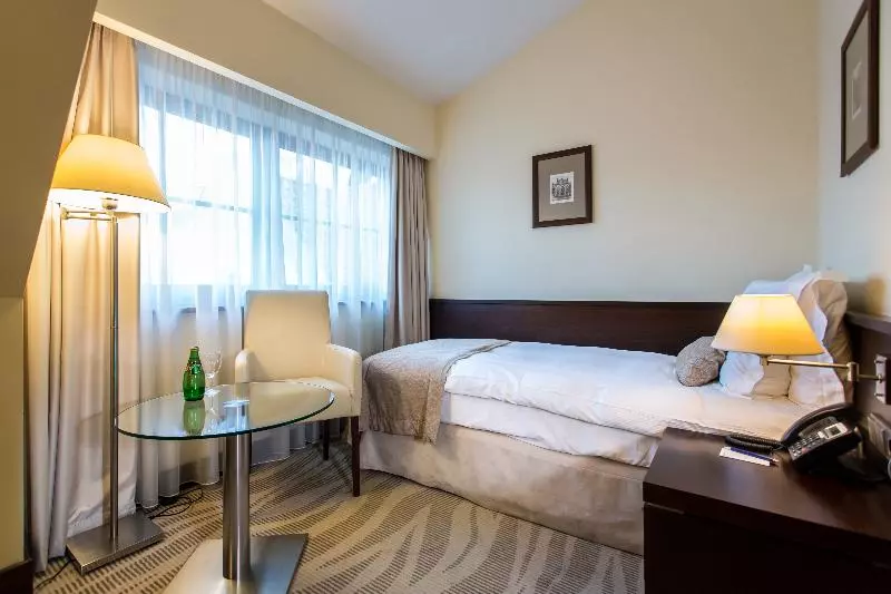اتاق استاندارد یک نفره, Radisson Blu Hotel, Gdańsk