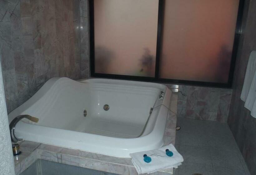 マスタースイートルーム, Real Del Sol