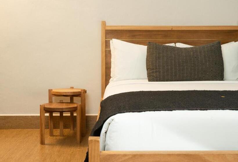 Quarto Estandar, Sombra Del Agua