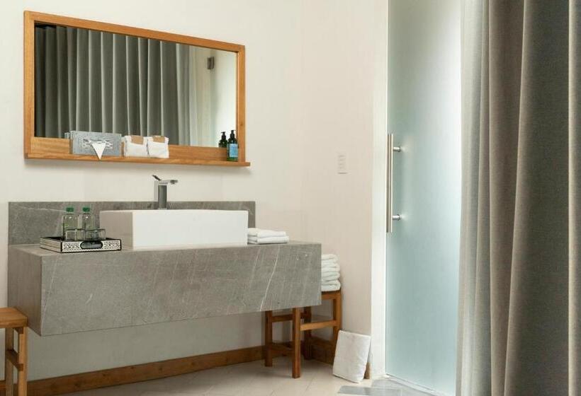 스위트, Sombra Del Agua