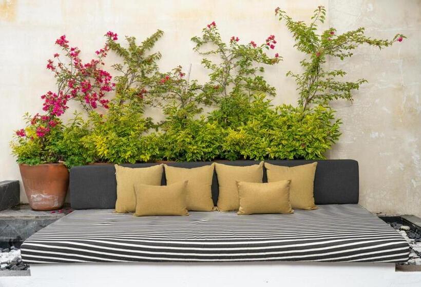 디럭스 스위트 킹 침대, Sombra Del Agua