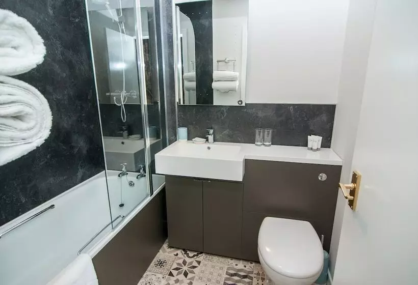 Standard-huone, Invernairne