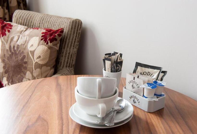 Номер Стандарт, Invernairne