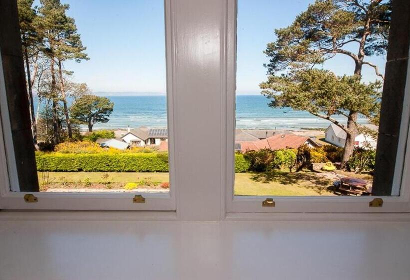 Семейный Номер Вид на Море, Invernairne