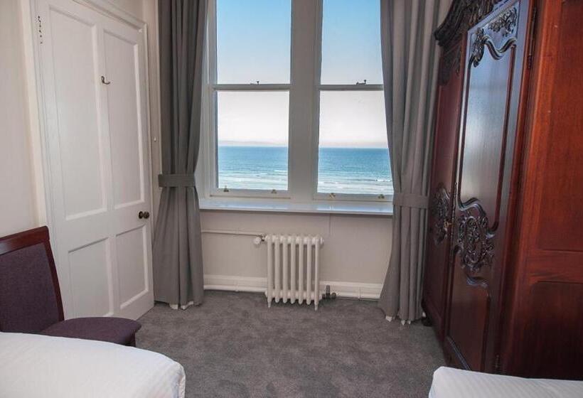 Семейный Номер Вид на Море, Invernairne