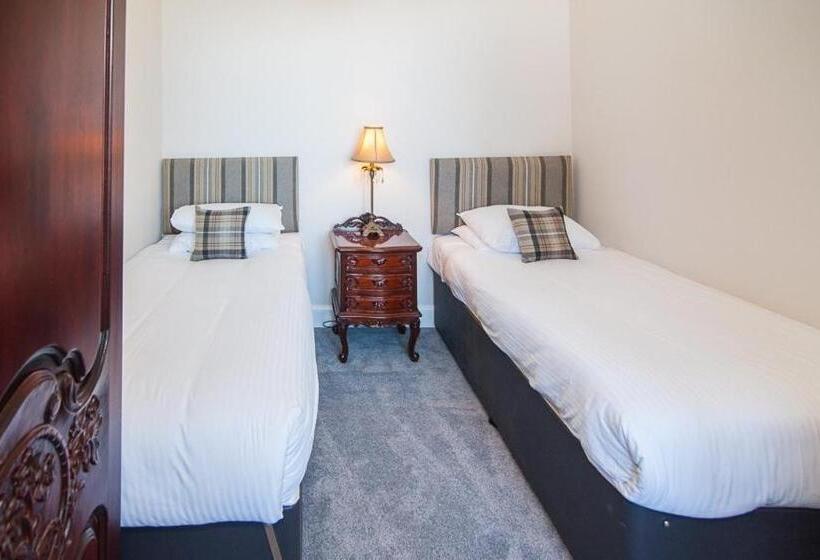 Семейный Номер Вид на Море, Invernairne