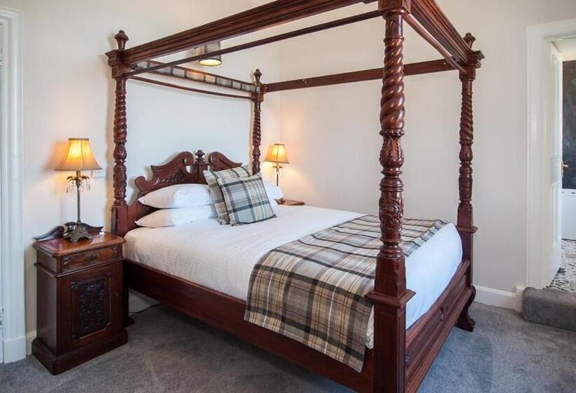 Семейный Номер Вид на Море, Invernairne