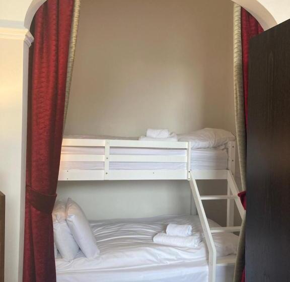 Семейный Номер Deluxe, Invernairne