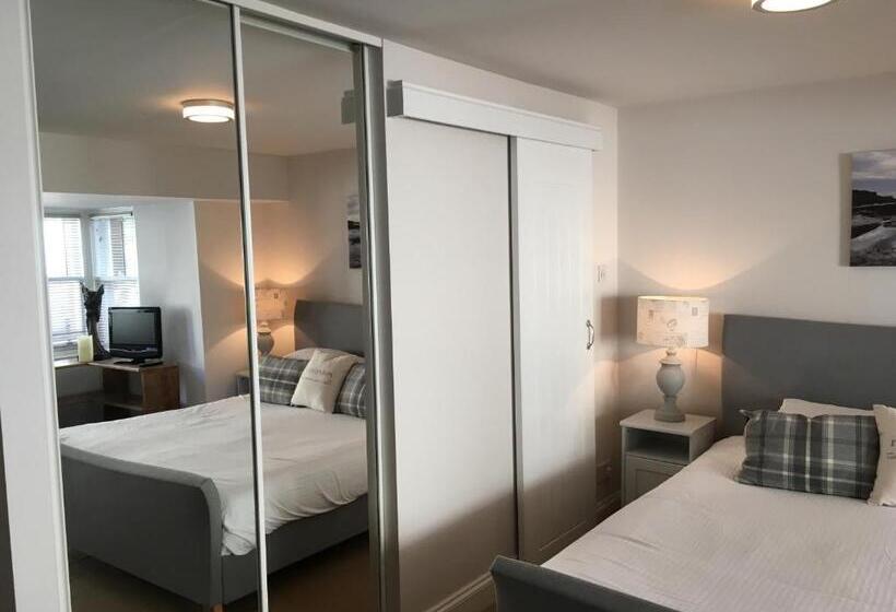 Студио Стандарт Кровать Кинг, Invernairne