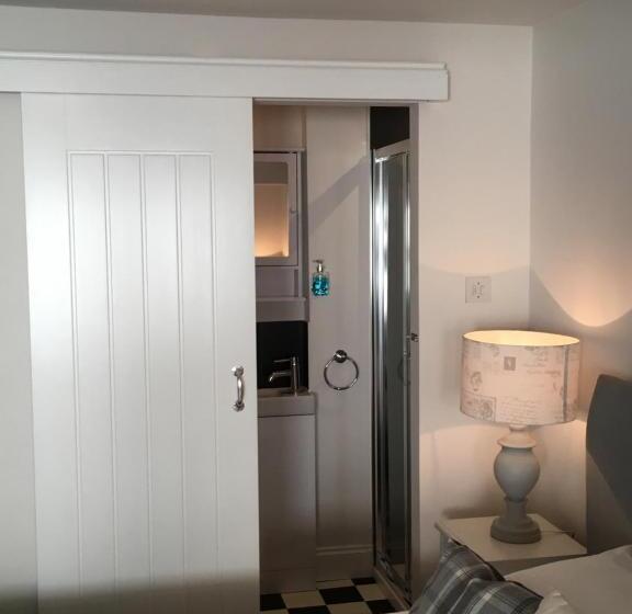 Студио Стандарт Кровать Кинг, Invernairne