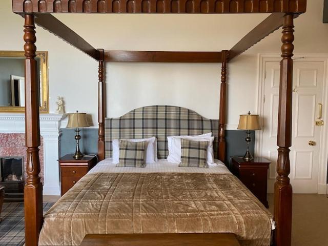 Полулюкс Вид на Море, Invernairne