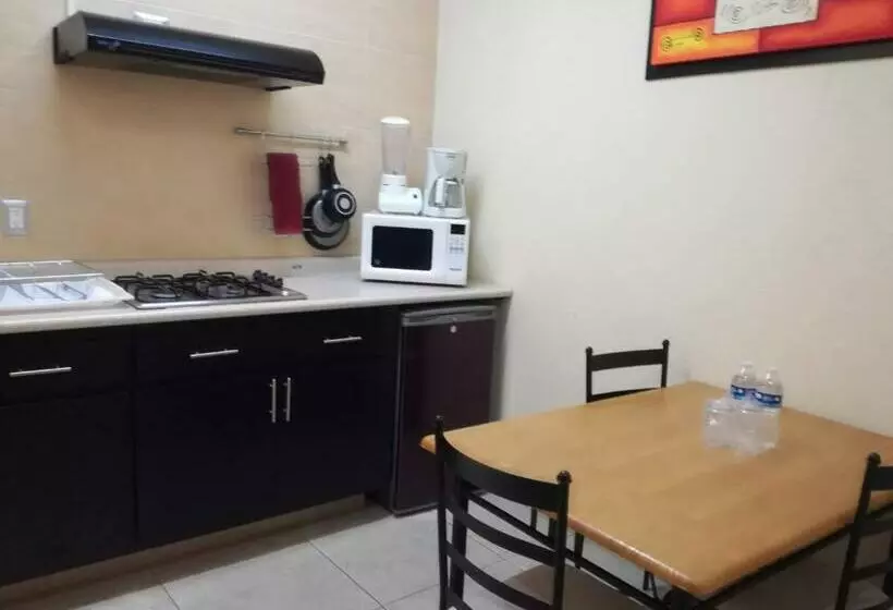 سوییت, Y Suites El Refugio De Don Carlos