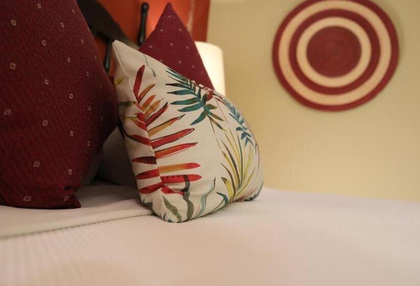 اتاق استاندارد, Montetaxco