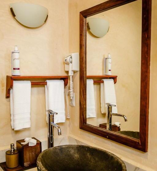 בקתה דלוקס, Rancho Encantado