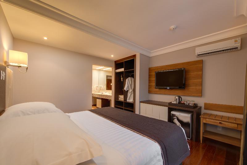 جناح جونيور, Wish Foz Do Iguaçu